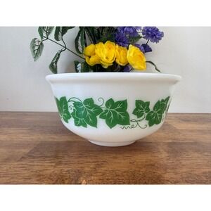 Vintage‎ Anchor Hocking Green Ivy Milk Glass Mixing Bowl 48 oz MCM Kitchen Decor
